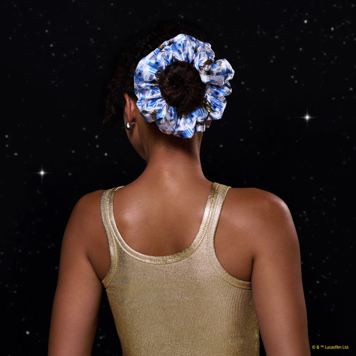 Star Wars™ & Kitsch Satin Pillow Scrunchies® R2-D2 & rohamosztagosok mintában