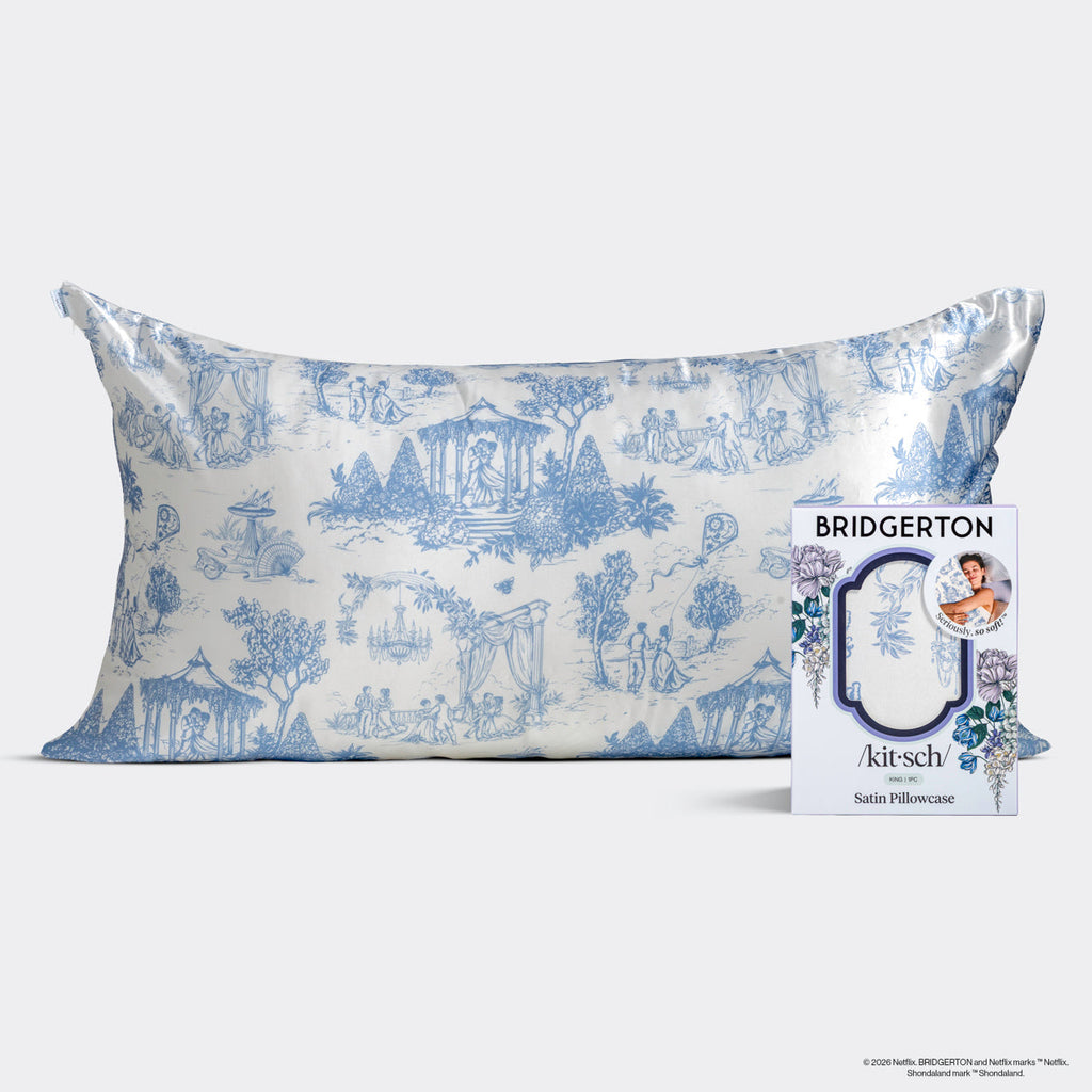 Bridgerton x Kitsch szatén párnahuzat Garden Toile mintában – King