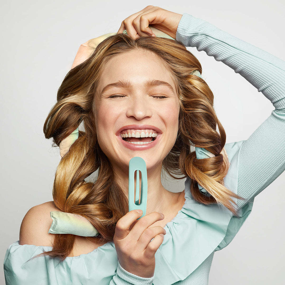 Hair Hero XL szatén hőmentes hajformázó és lapos csatcsipesz, 4 darabos szett – Aura