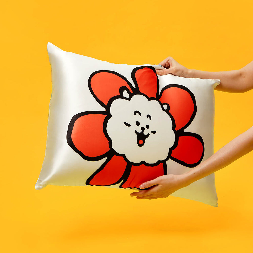 Kitsch x BT21 szatén párnahuzat – RJ