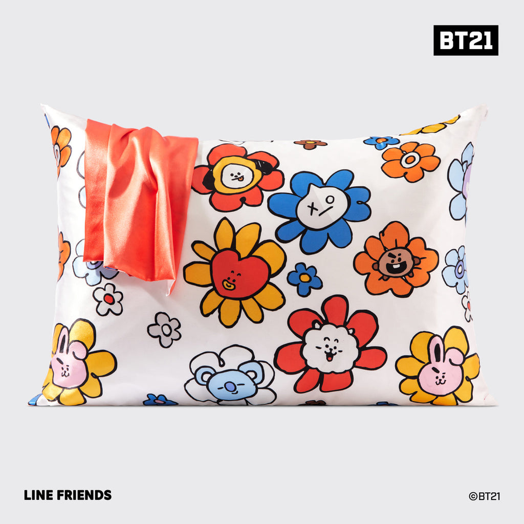 Kitsch x BT21 szatén párnahuzat TATA mintában