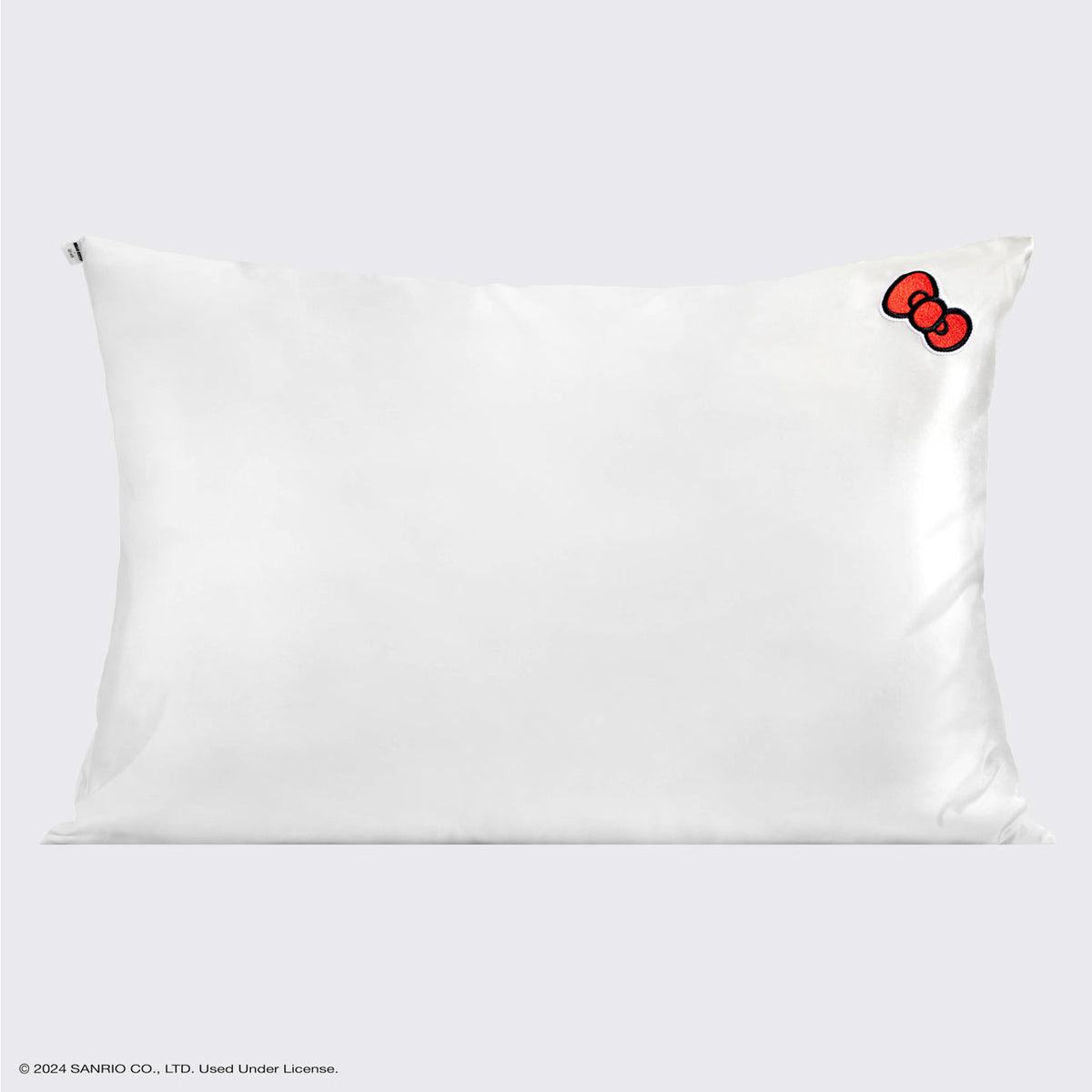 Kitsch x Hello Kitty szatén párnahuzat – elefántcsontszínű Kitty masni (Ivory Kitty Bow)